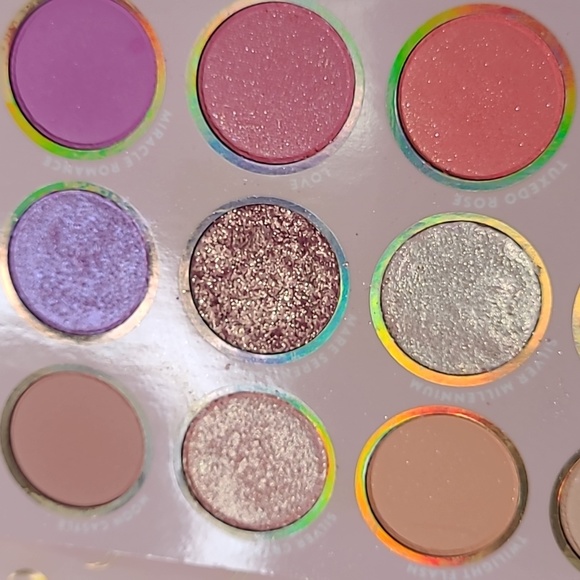 Colourpop x Sailor Moon eyeshadow face palette - Picture 8 of 13